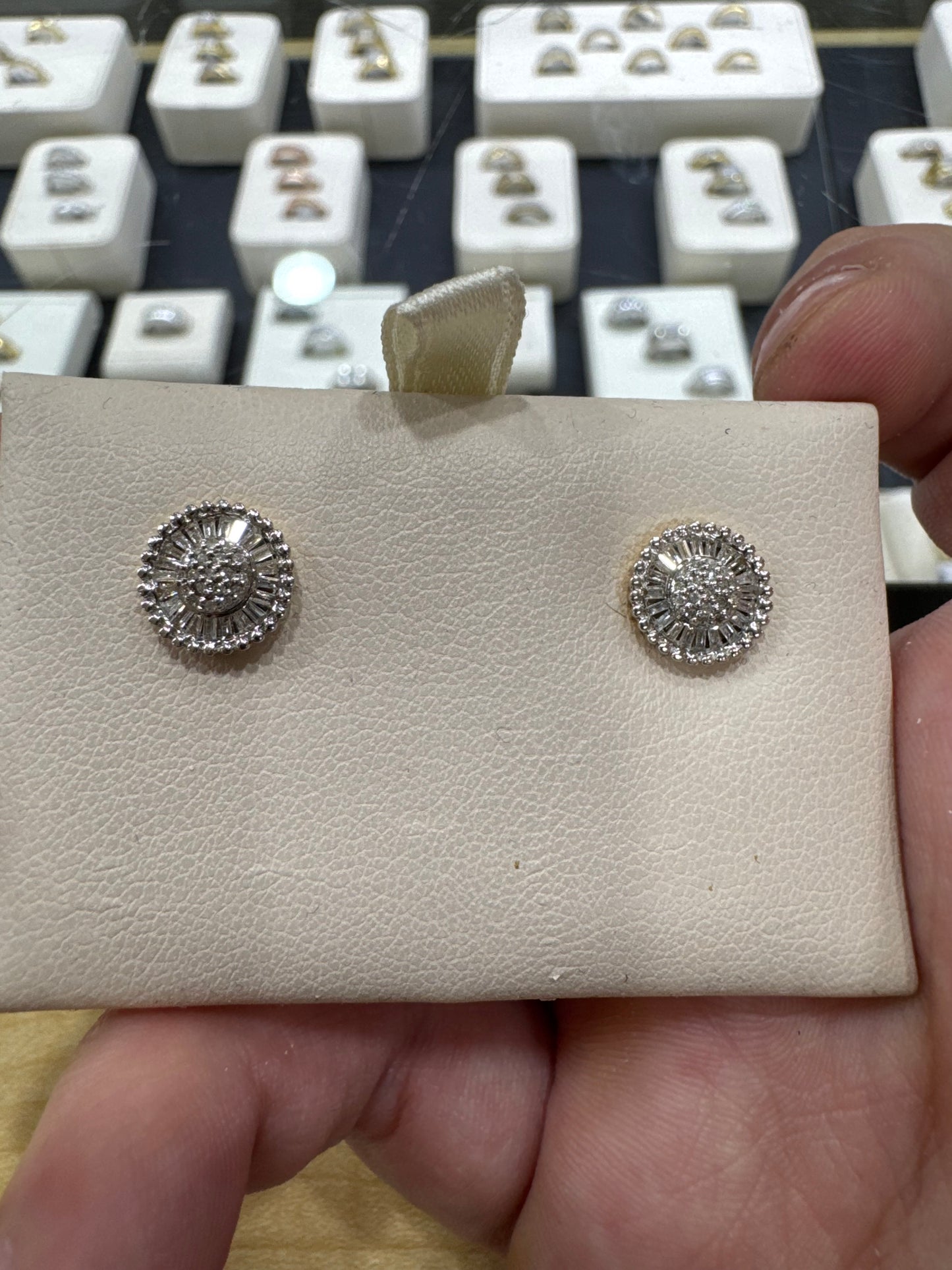 10K Yellow Gold Stud Earrings 0.28 ct Natural Diamond