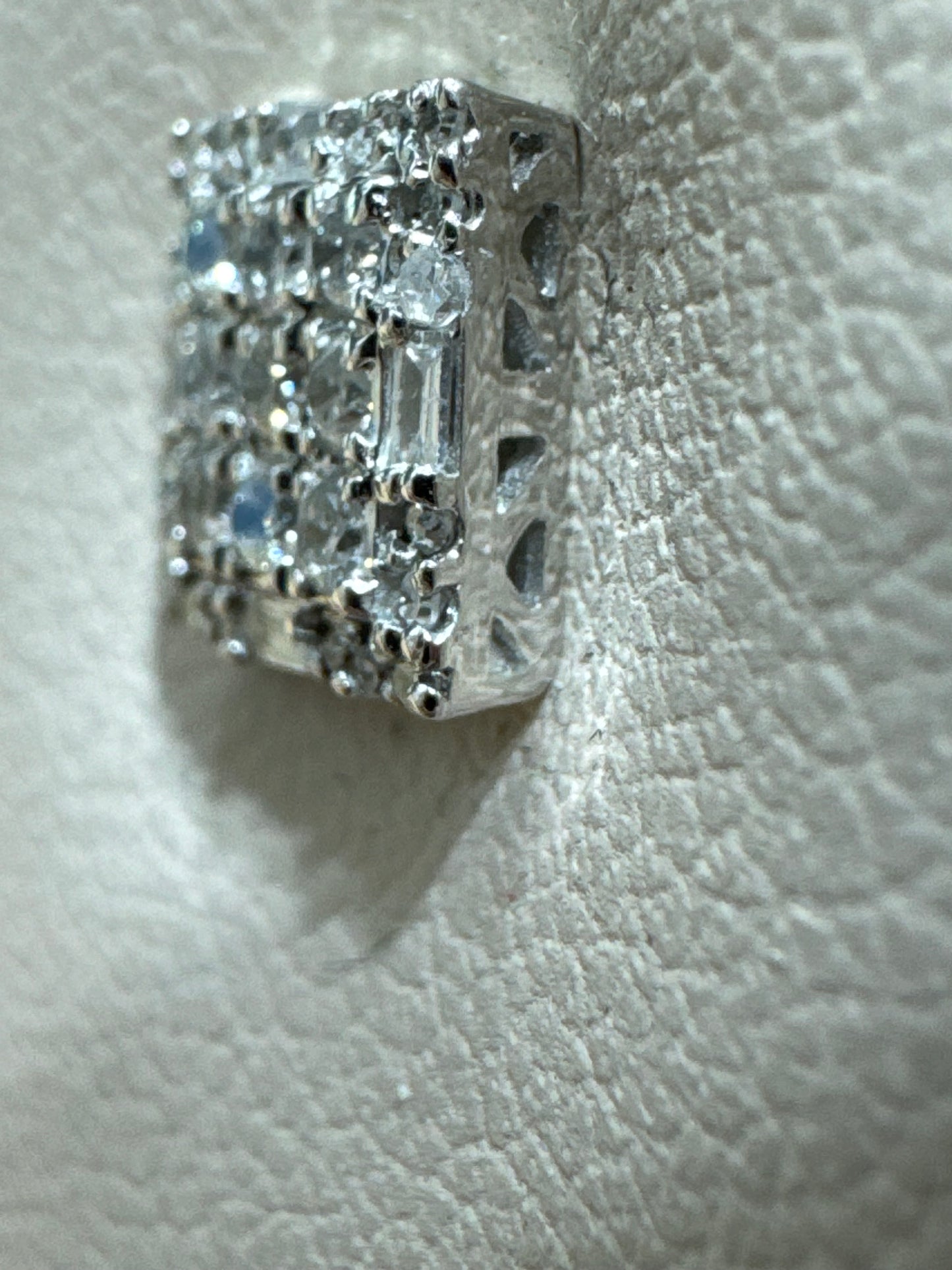 10K White Gold Earrings 0.45 ct Natural Diamond