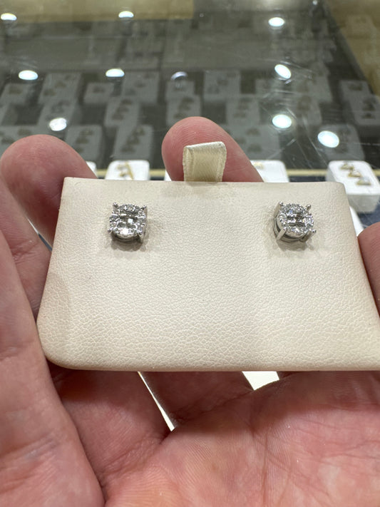 10K White Gold Women's Earrings 0.31 ct Natural Diamond