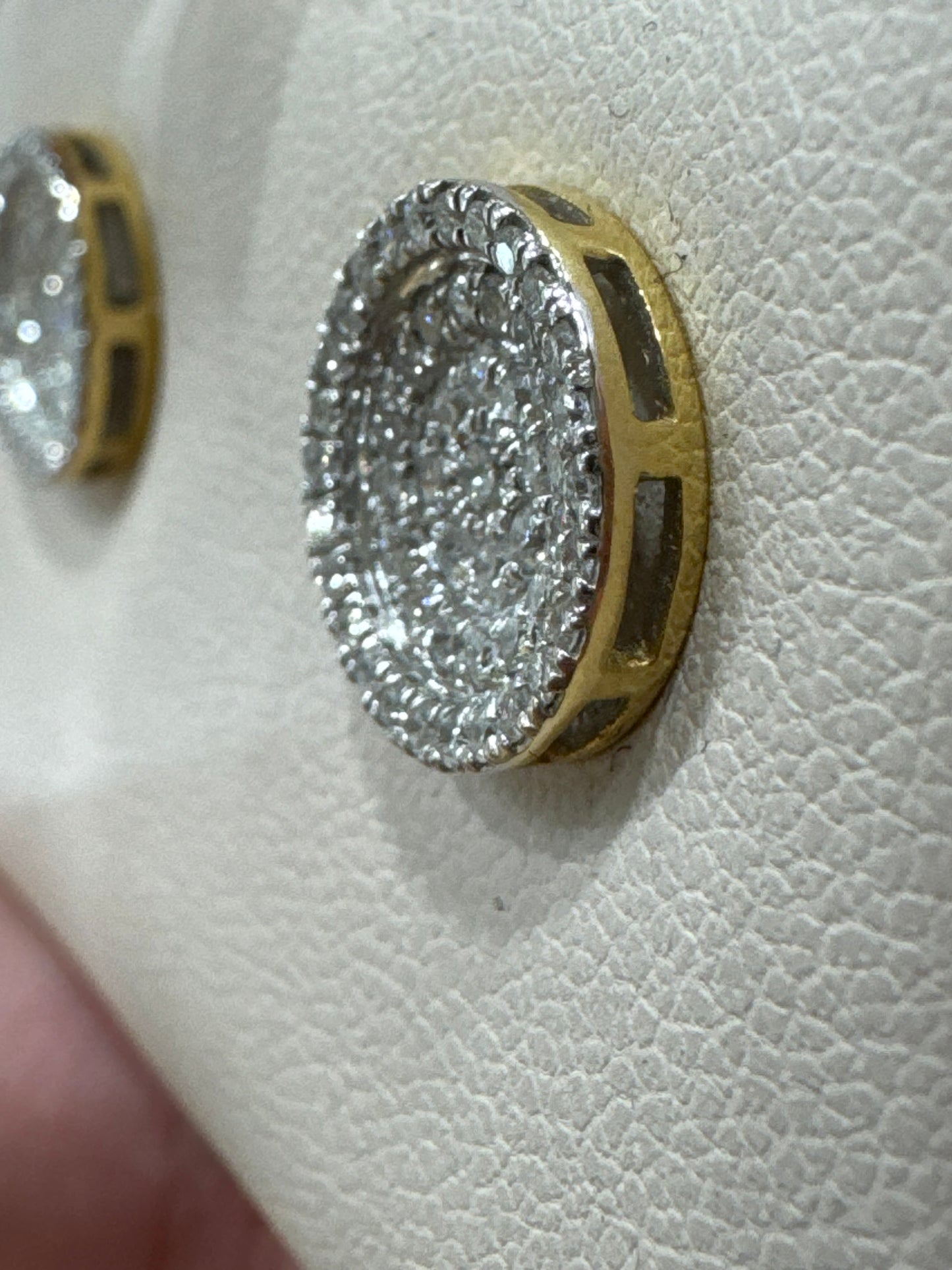 14K Yellow Gold Earrings 1.05 ct Natural Diamond