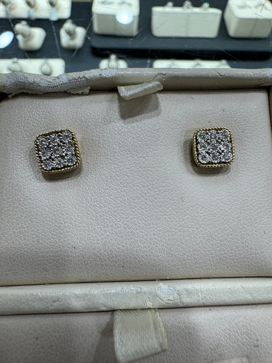 10K Yellow Gold Earrings 0.20 ct Natural Diamond
