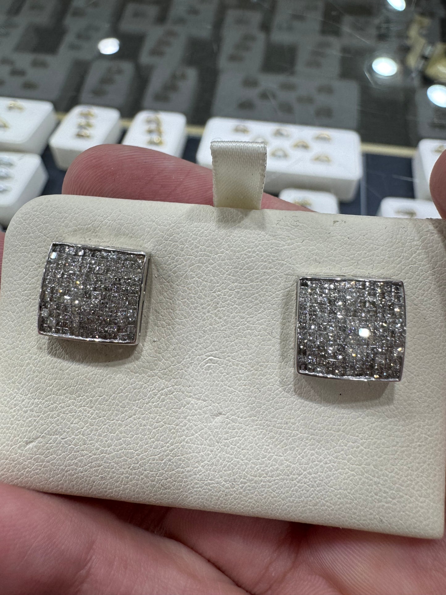 14K White Gold Women's Earrings 1.79 ct Natural Diamond