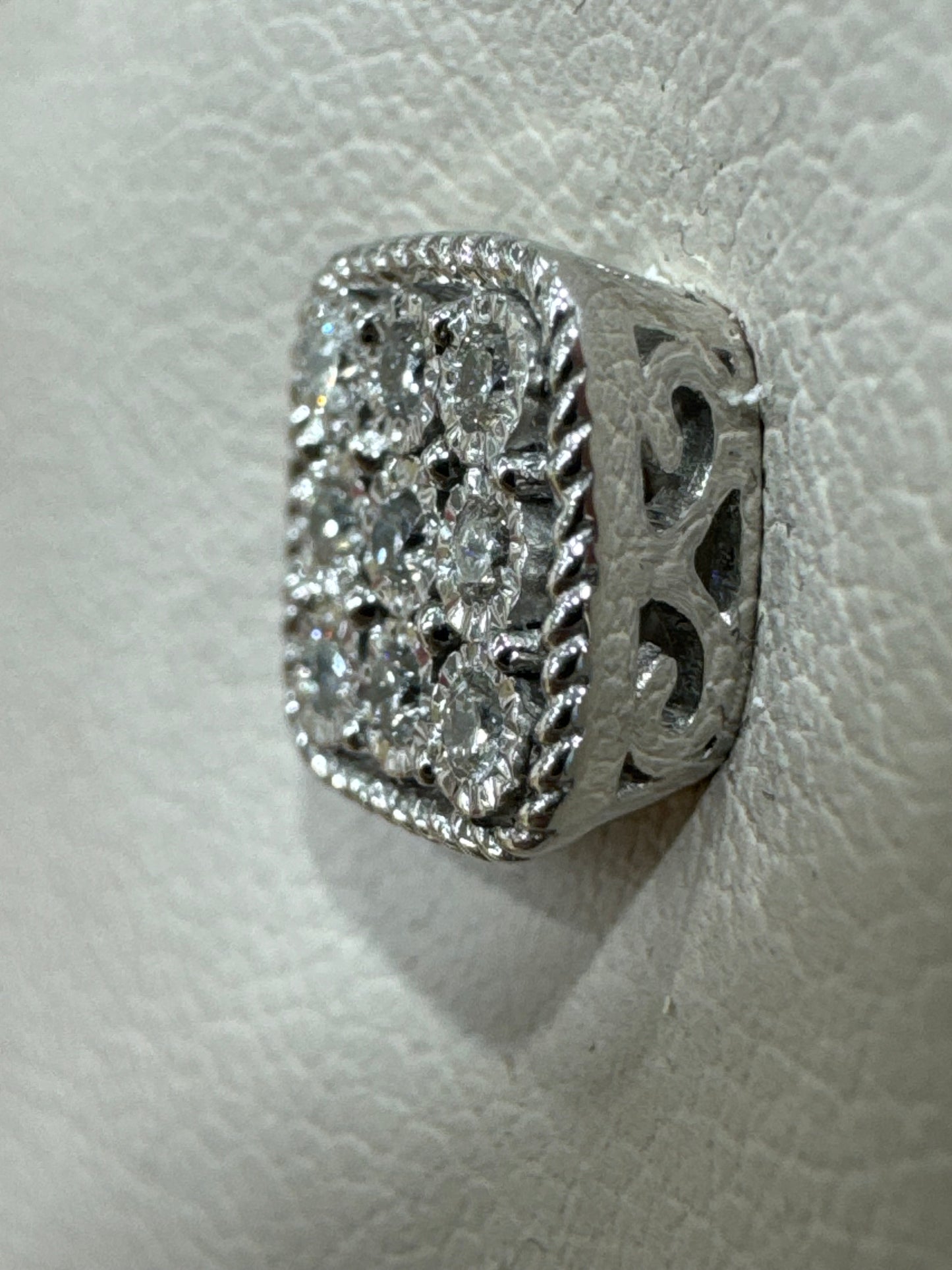 10K White Gold Earrings 0.20 ct Natural Diamond