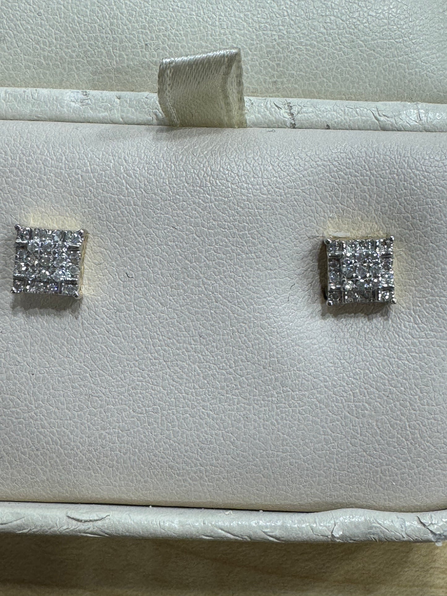 10K Yellow Gold Earrings 0.25 ct Natural Diamond