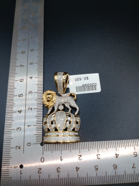 10kt Gold Lion on Crown Pendant - Natural Diamonds - Lion Crown Charm - Unisex