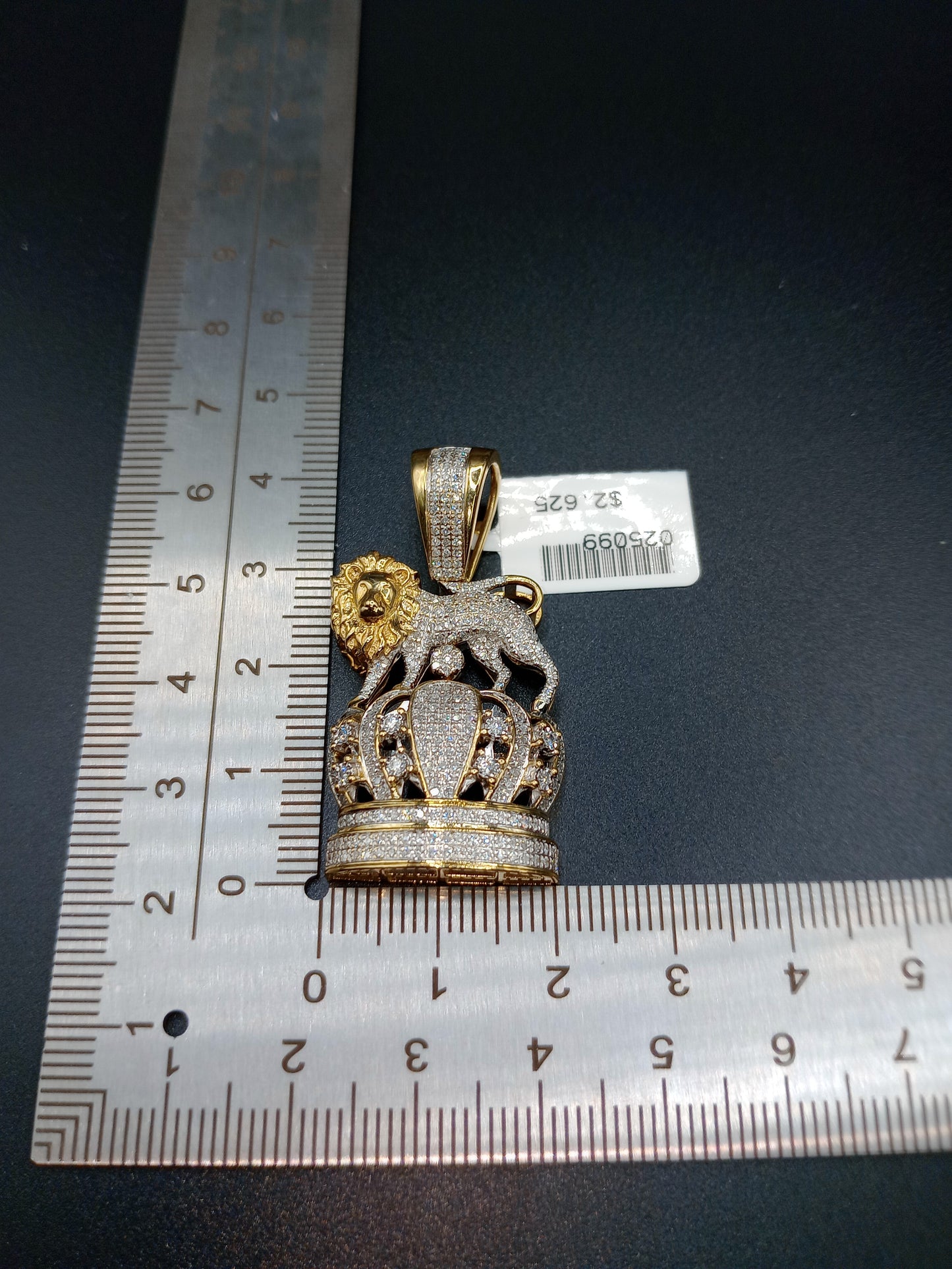 10kt Gold Lion on Crown Pendant - Natural Diamonds - Lion Crown Charm - Unisex