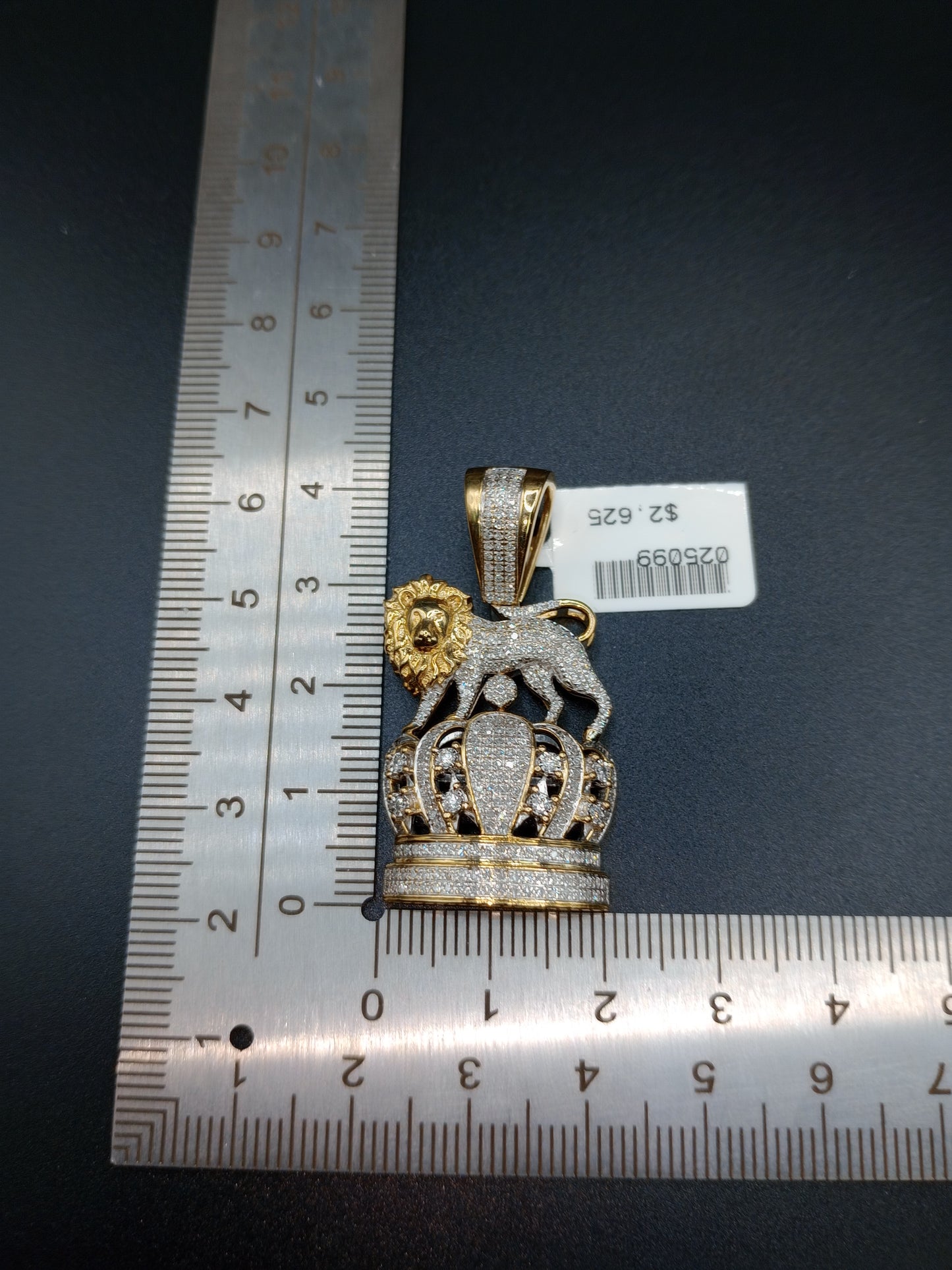10kt Gold Lion on Crown Pendant - Natural Diamonds - Lion Crown Charm - Unisex