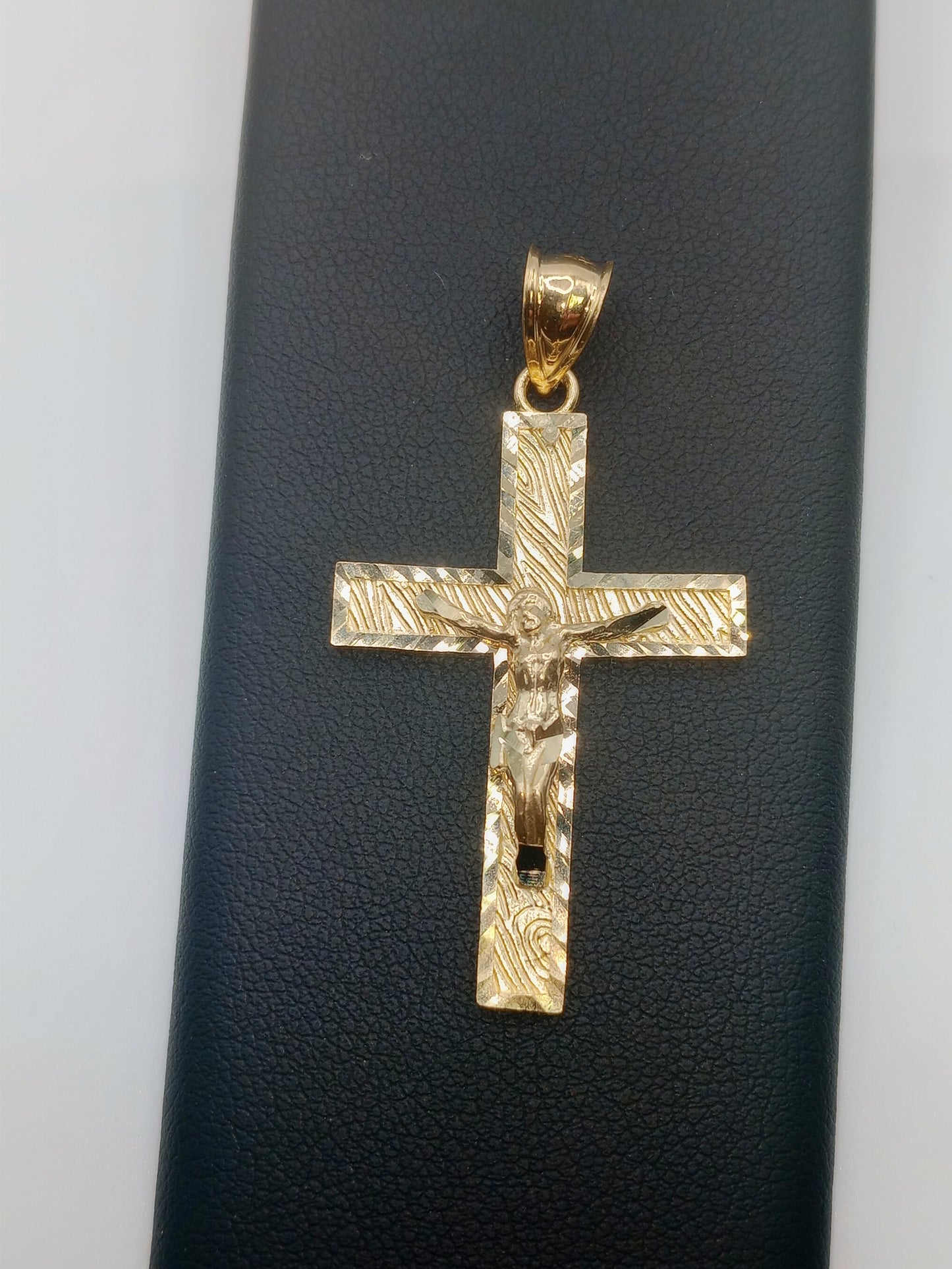 10kt Cross, Crucifix Pendant, Gold Charm