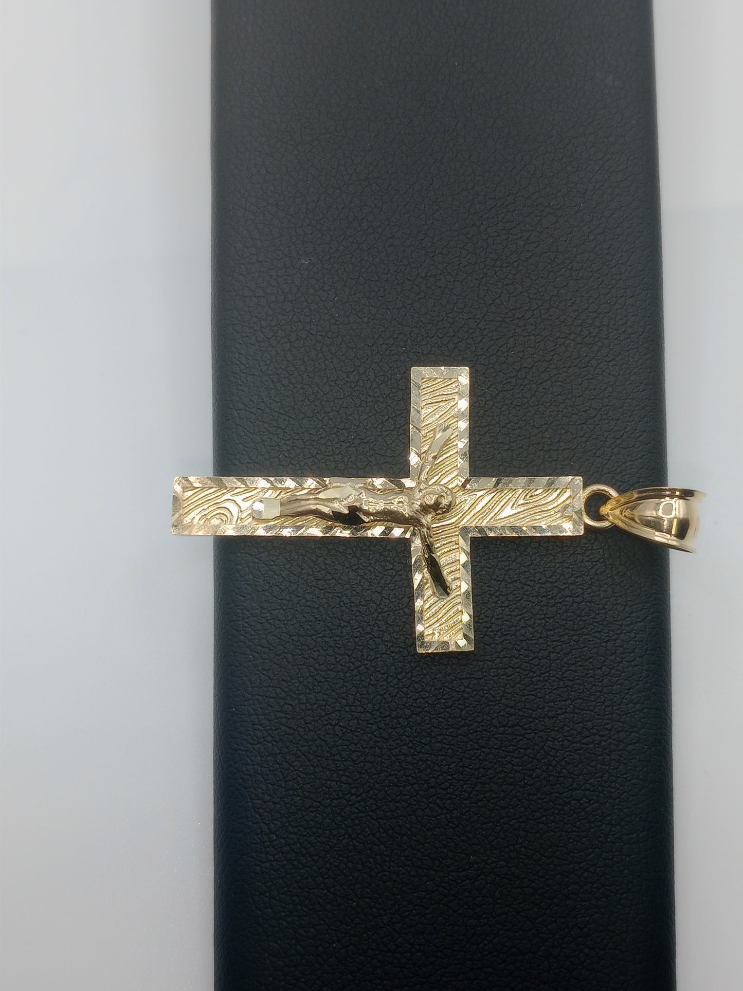 10kt Cross, Crucifix Pendant, Gold Charm