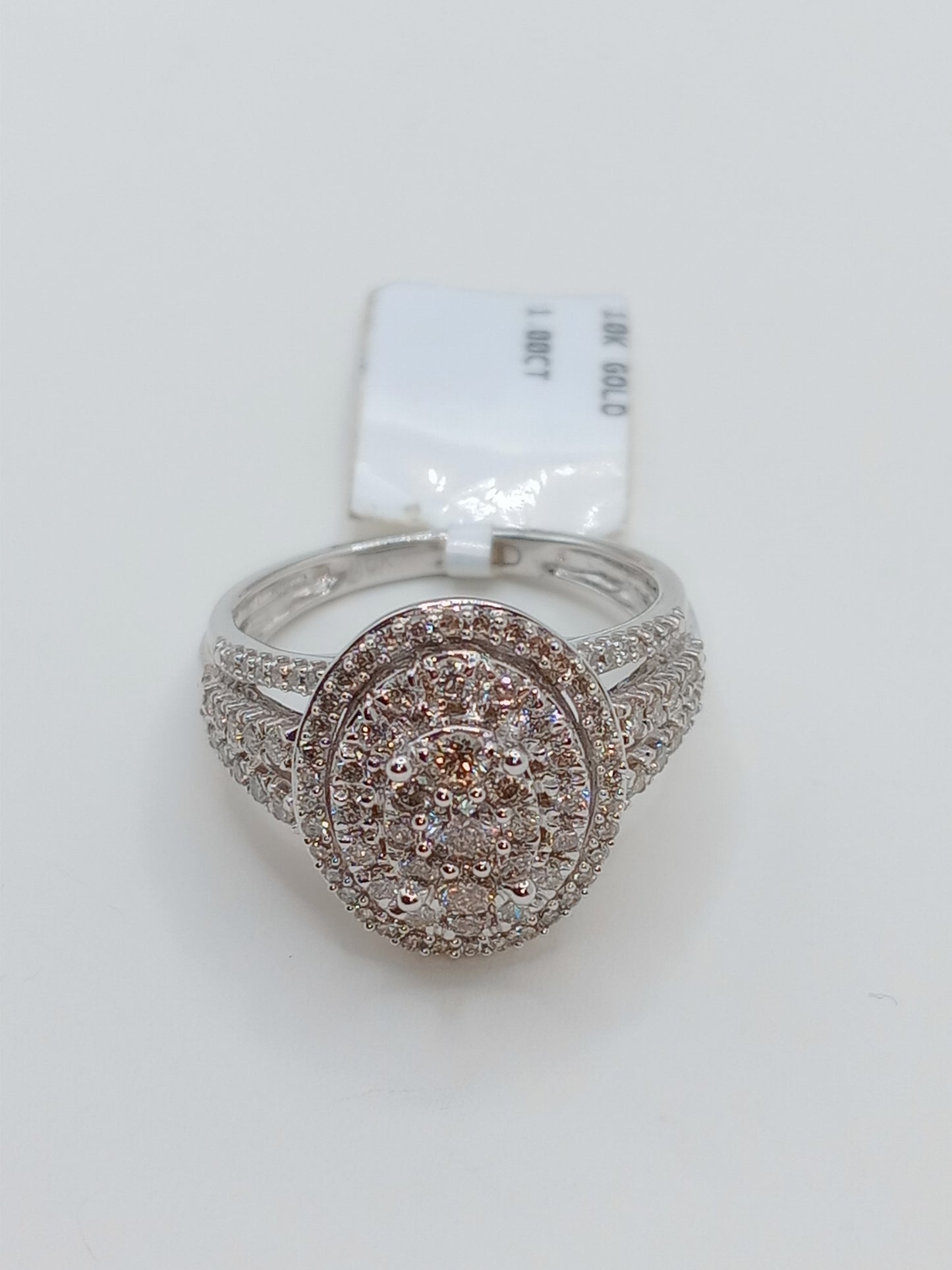 Ladies White Gold and Diamond Engagement Ring, Round Natural Diamonds