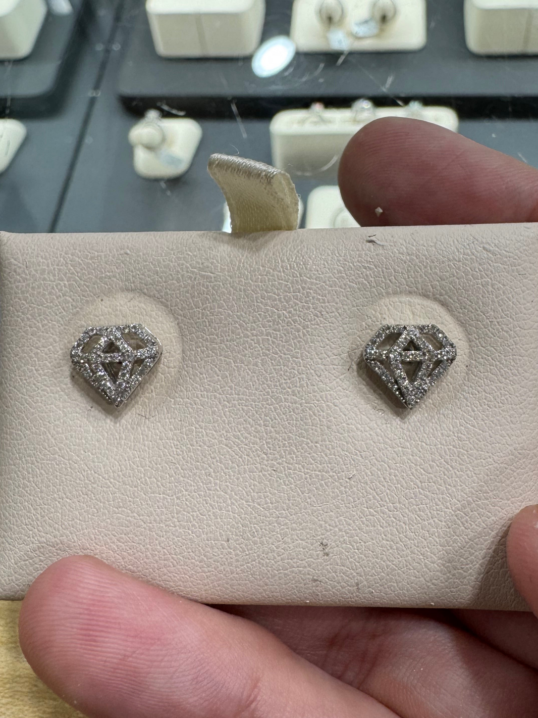 14K White Gold Earrings 0.25 ct Natural Diamond, diamond shape, stud earrings ￼