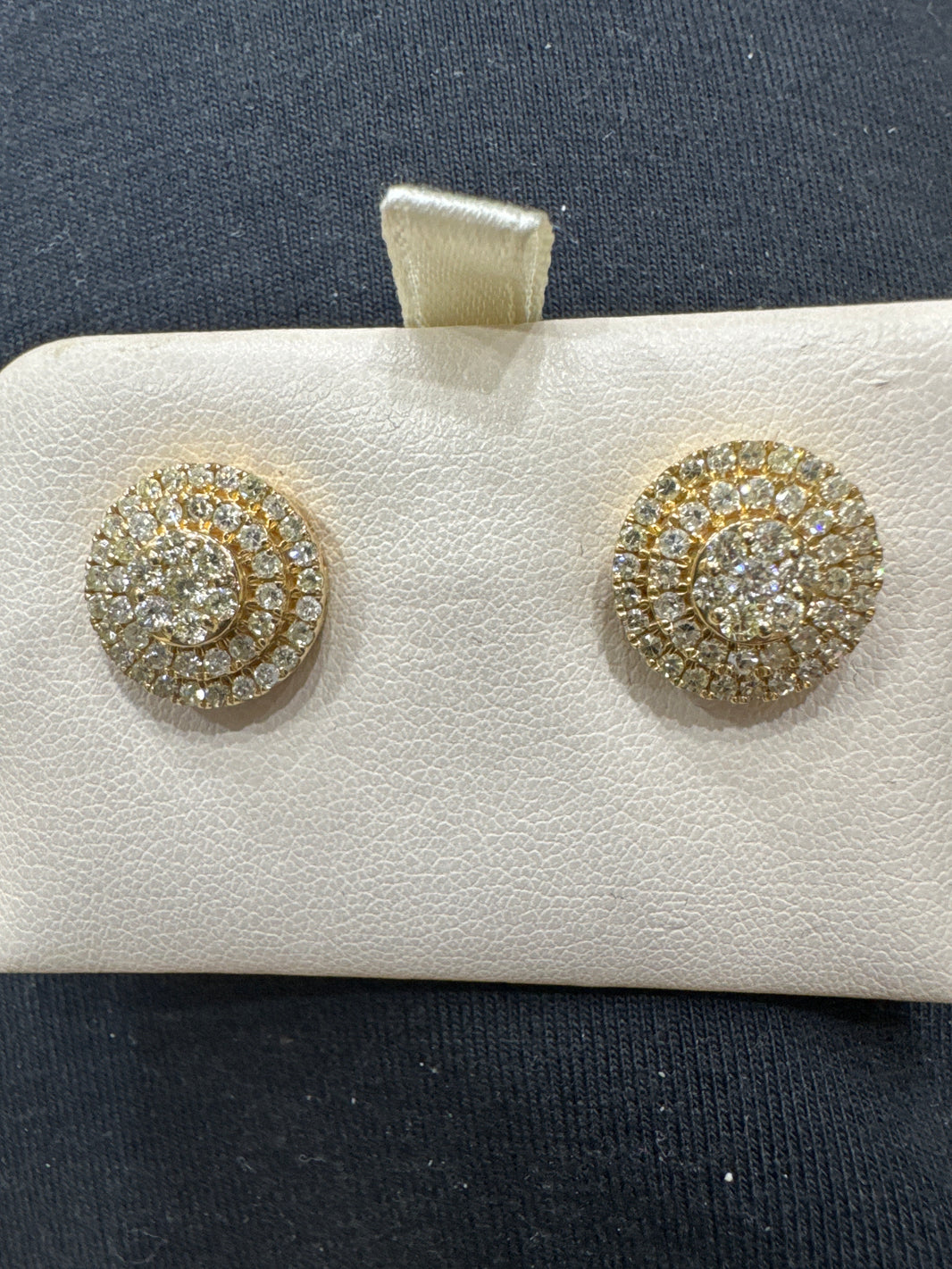14K Yellow Gold Women's Earrings 1.50 ct Natural Diamond