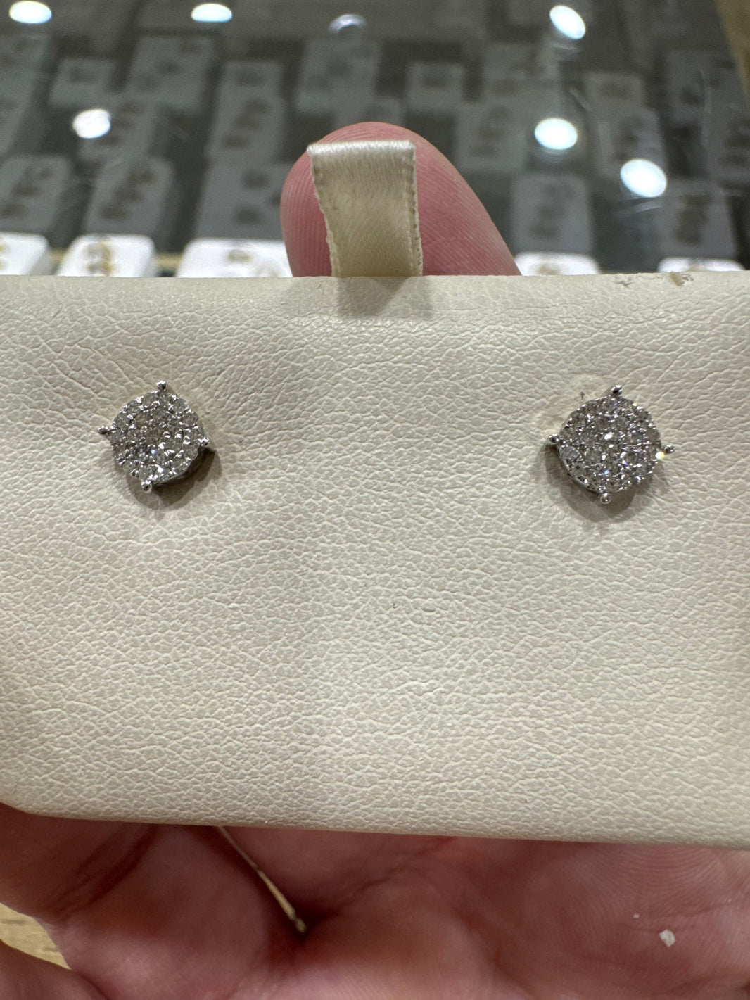 10K White Gold Earrings 0.25 ct Natural Diamond