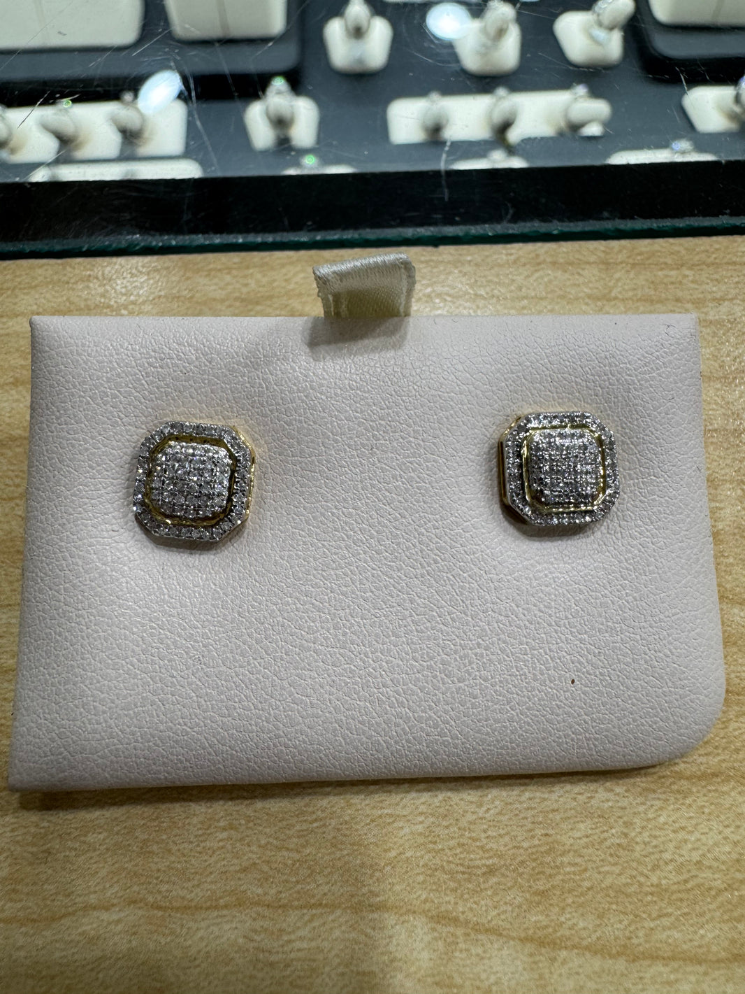 10K Yellow Gold Earrings 0.26 ct Natural Diamond