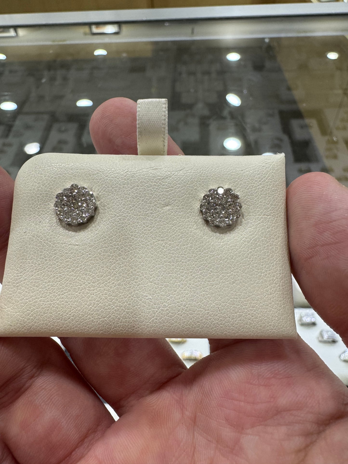 10K White Gold Earrings 0.97 ct Natural Diamond