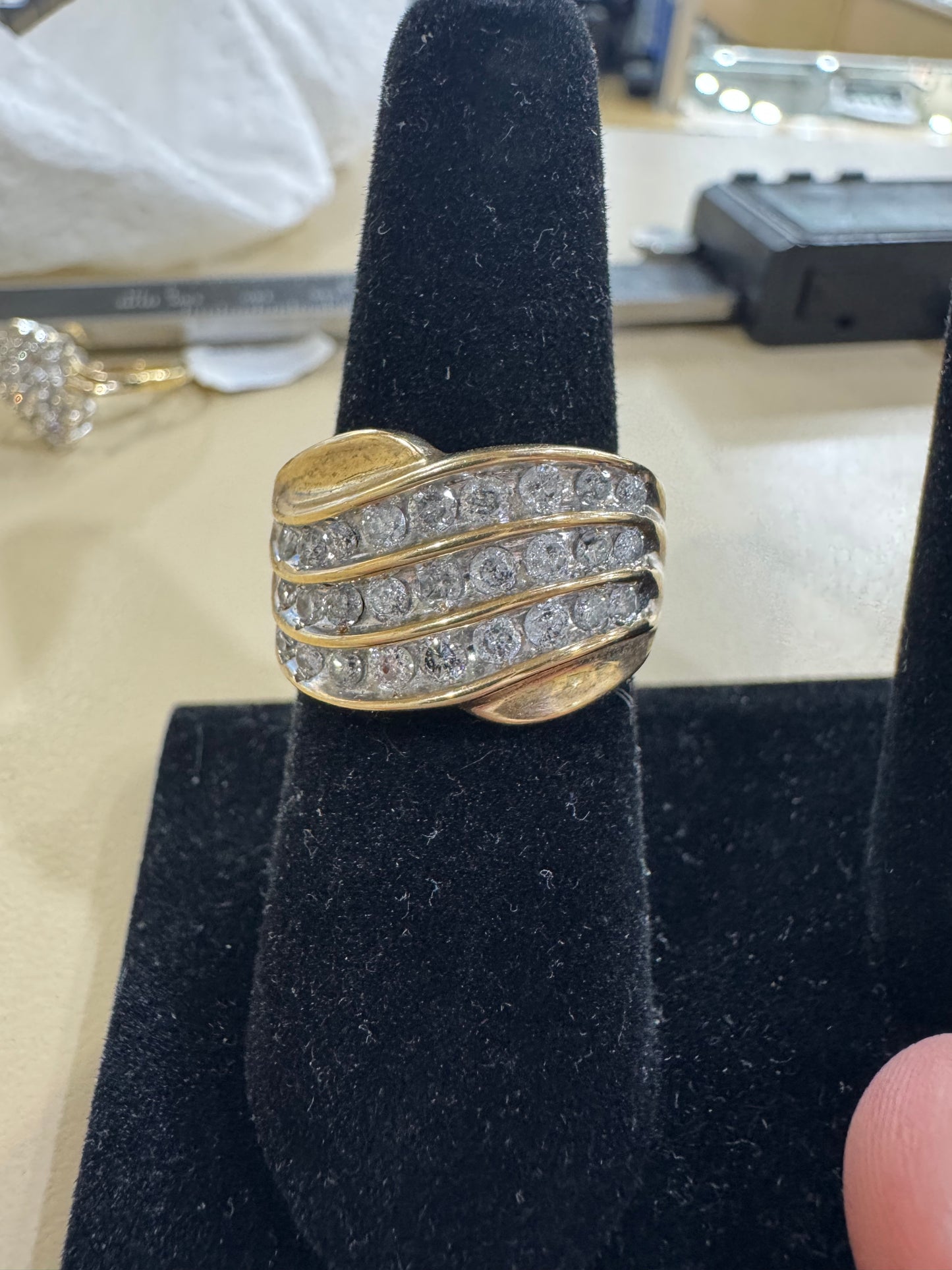 10K Yellow Gold Women's Ring 1.00 ct Natural Diamond