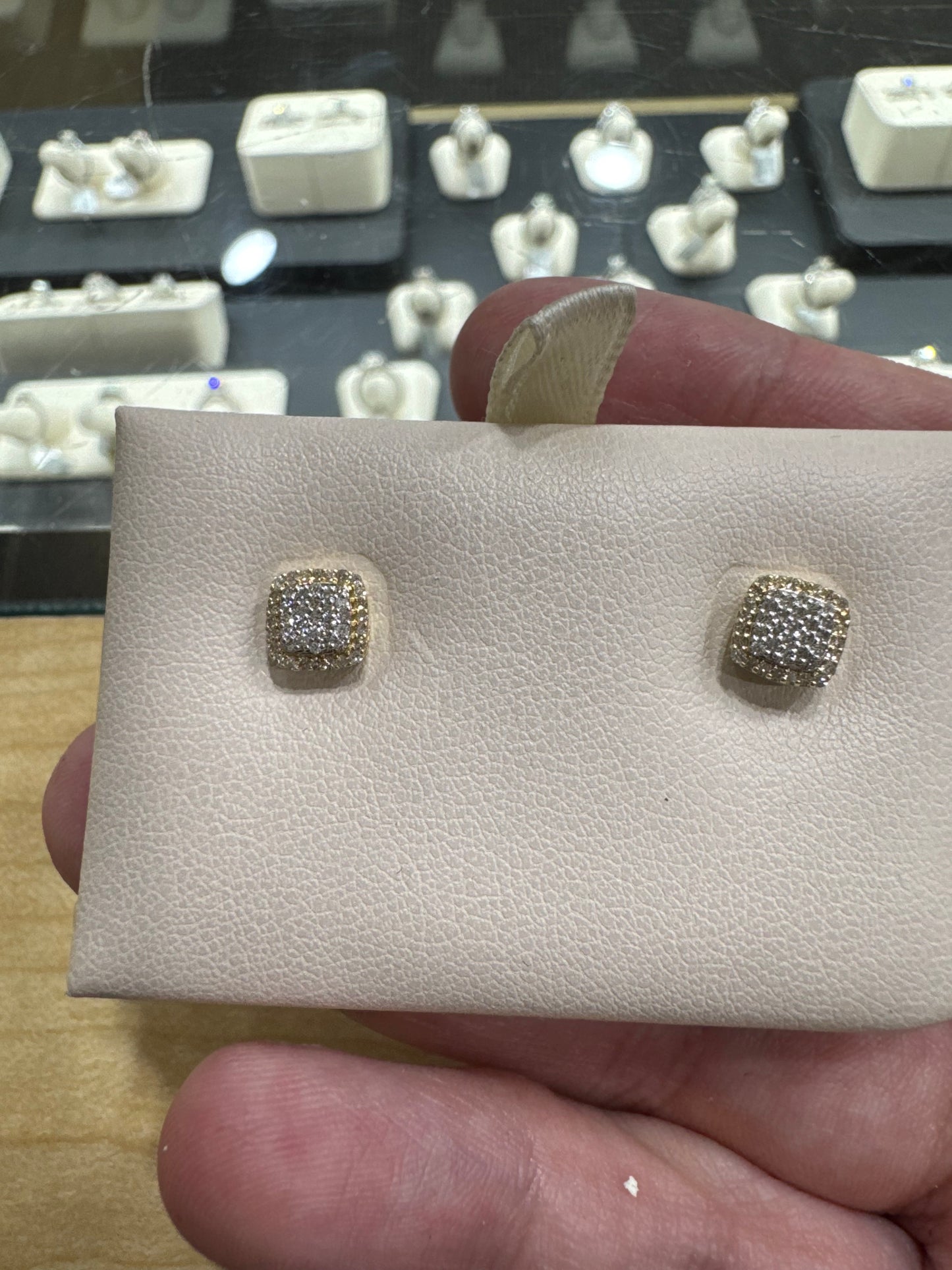 10K Yellow Gold Earrings 0.25 ct Natural Diamond