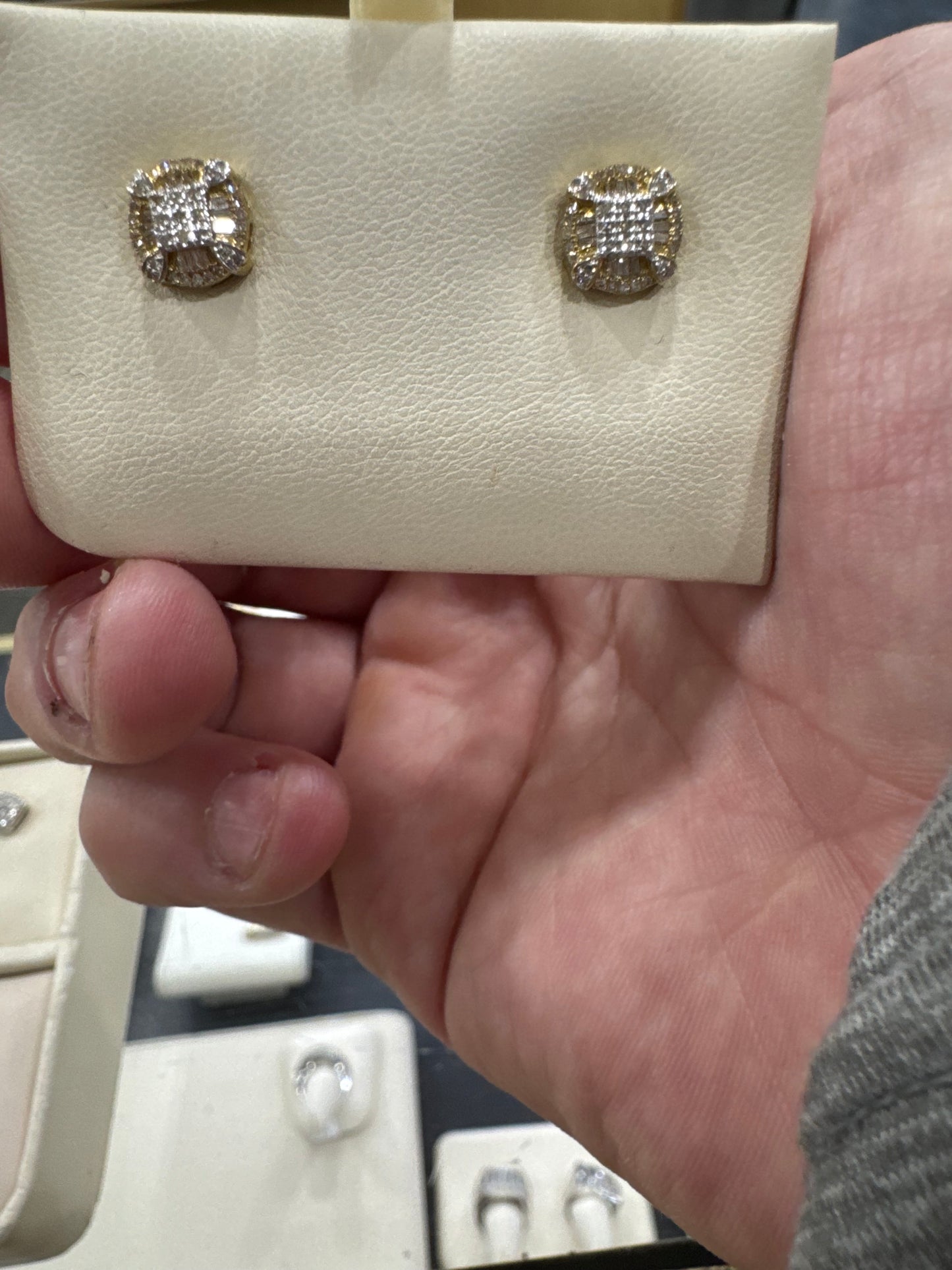 10K Yellow Gold Earrings 0.33 ct Natural Diamond