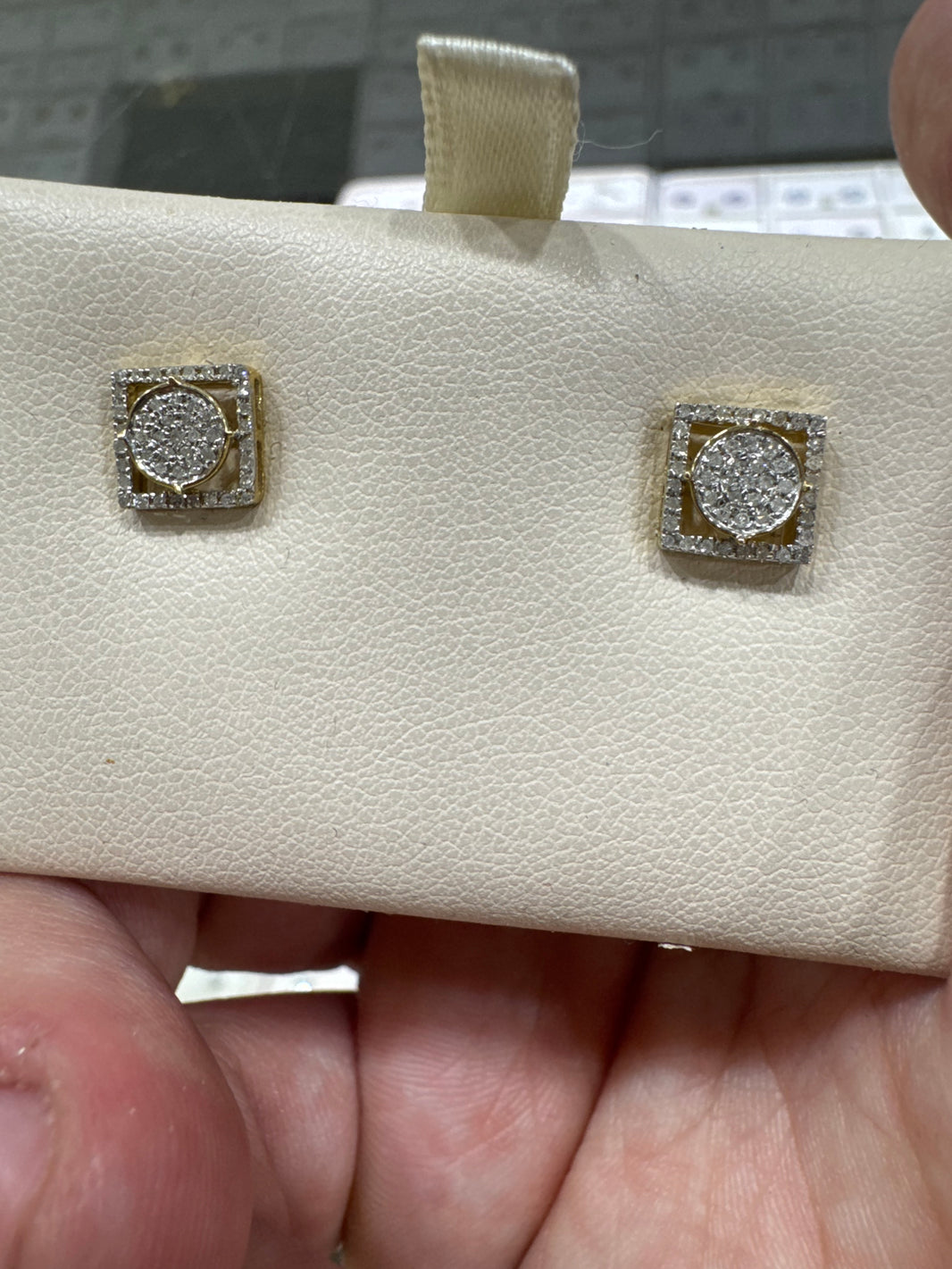 10K Yellow Gold Earrings 0.19 ct Natural Diamond