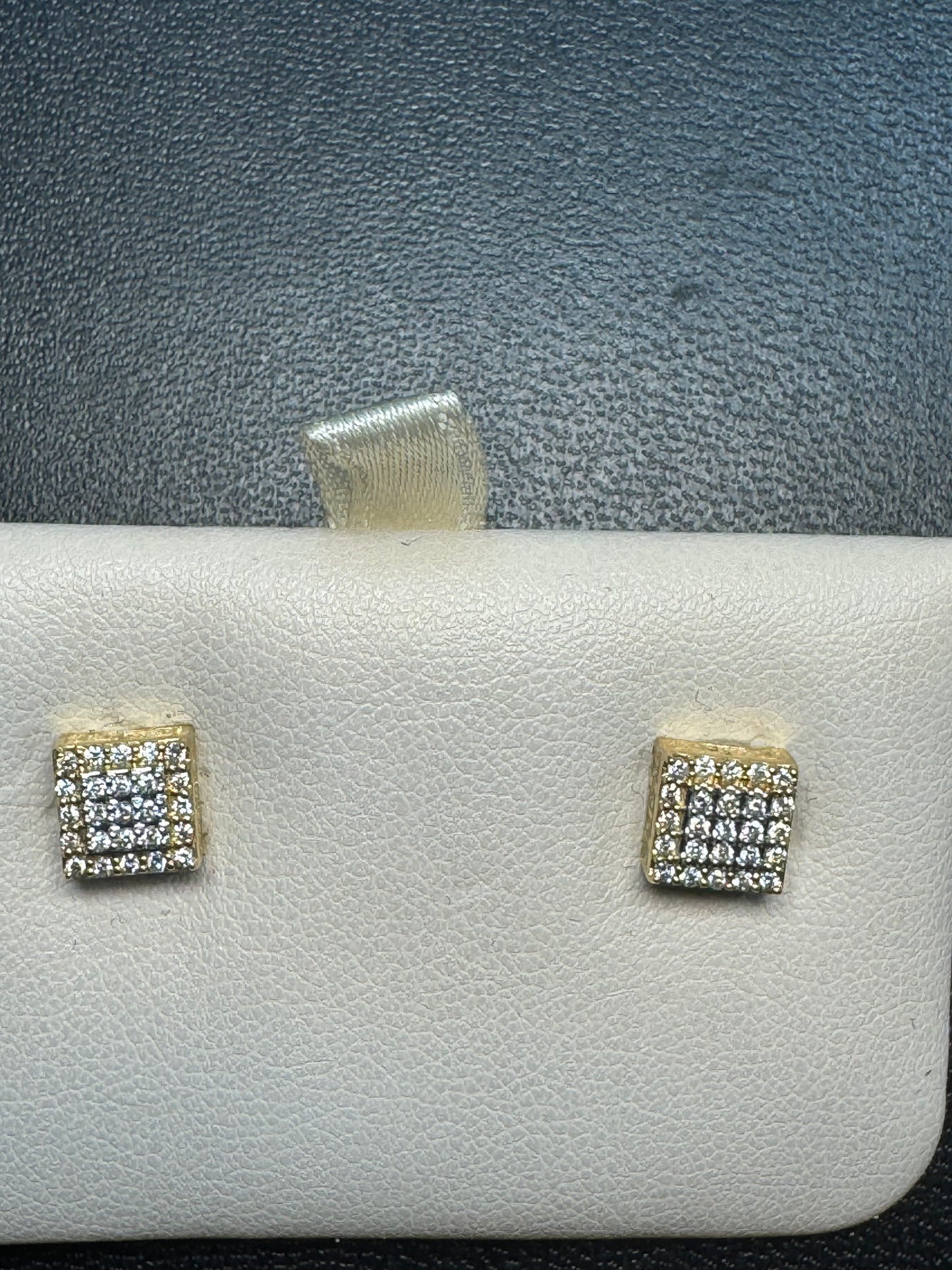 10K Yellow Gold Earrings 0.25 ct Natural Diamond