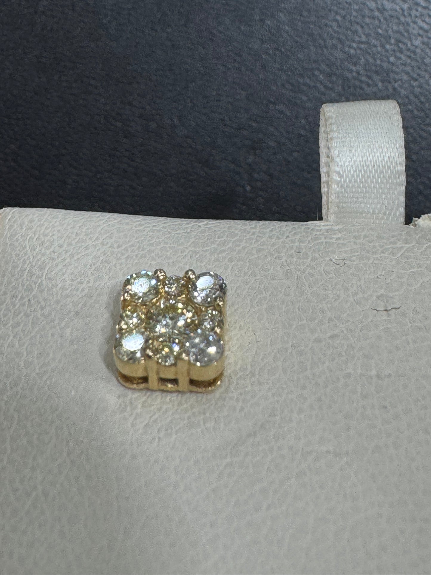 14K Yellow Gold Earrings 1.06 ct Natural Diamond