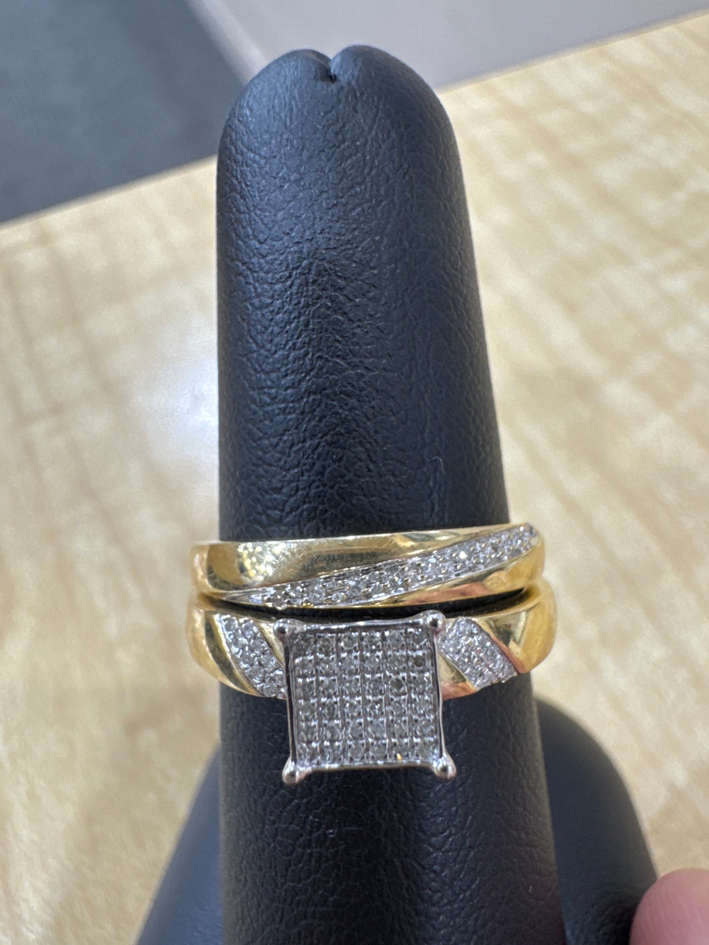 10K Yellow Gold Women's Wedding Set, 0.15 ct. Natural Diamond