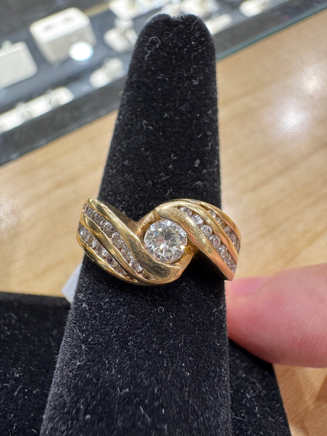 14K Yellow Gold Women's Ring 0.75 ct Natural Diamond