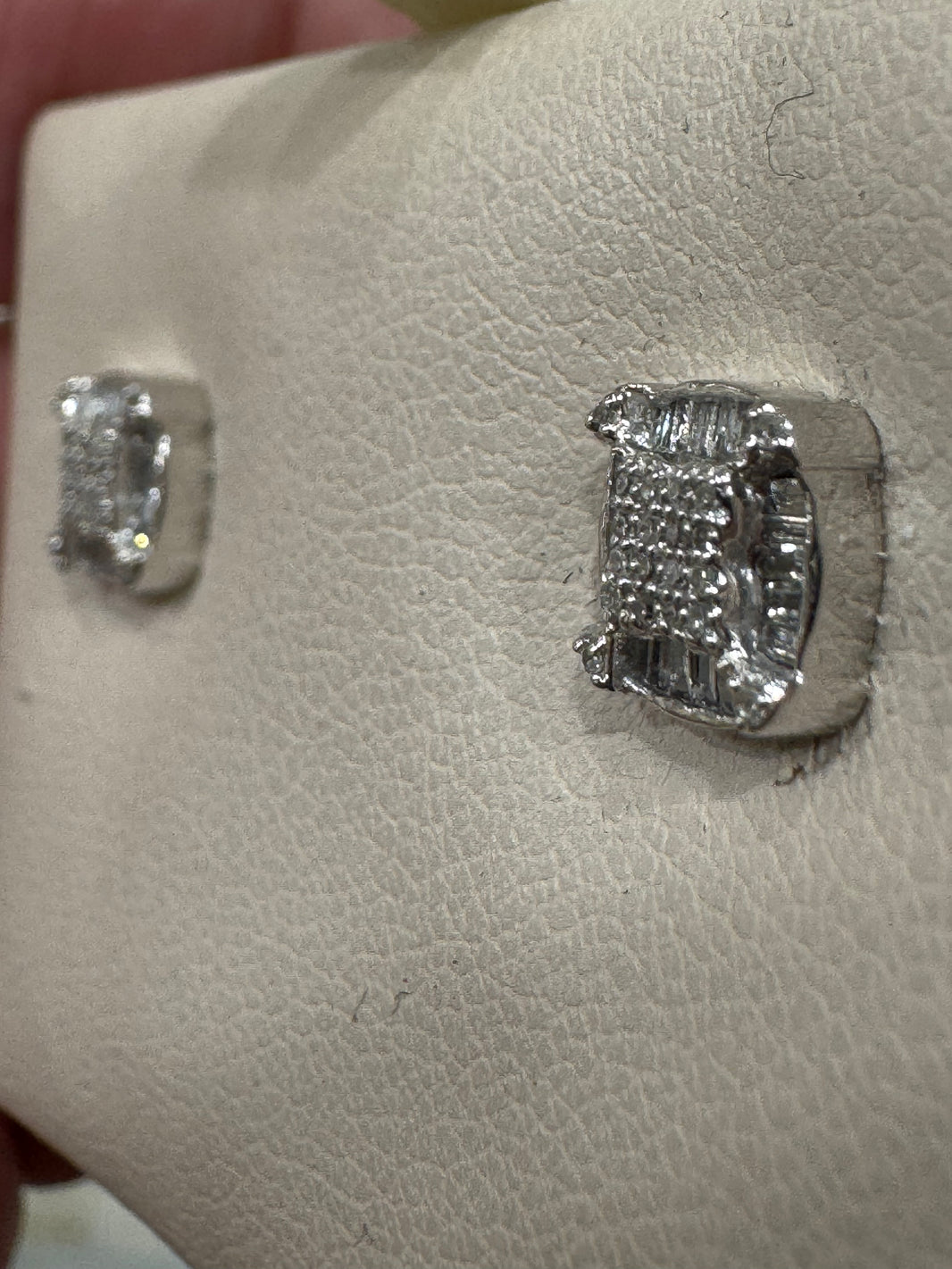 10K White Gold Earrings 0.30 ct Natural Diamond