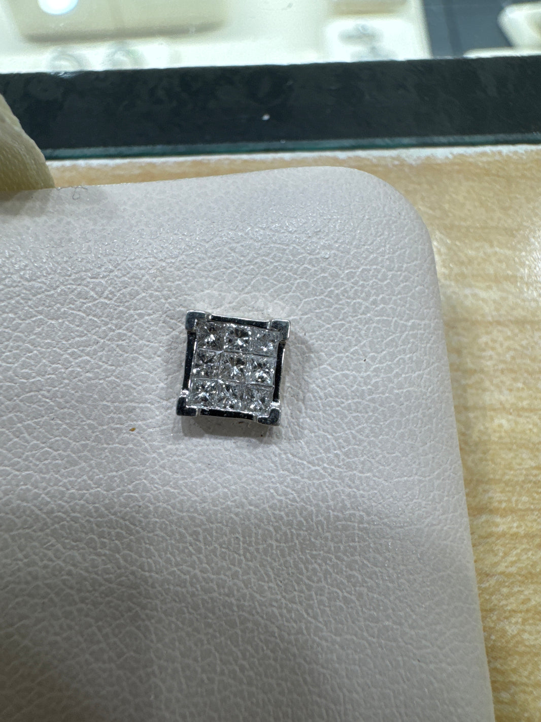 14K White Gold Earrings 0.50 ct Natural Diamond