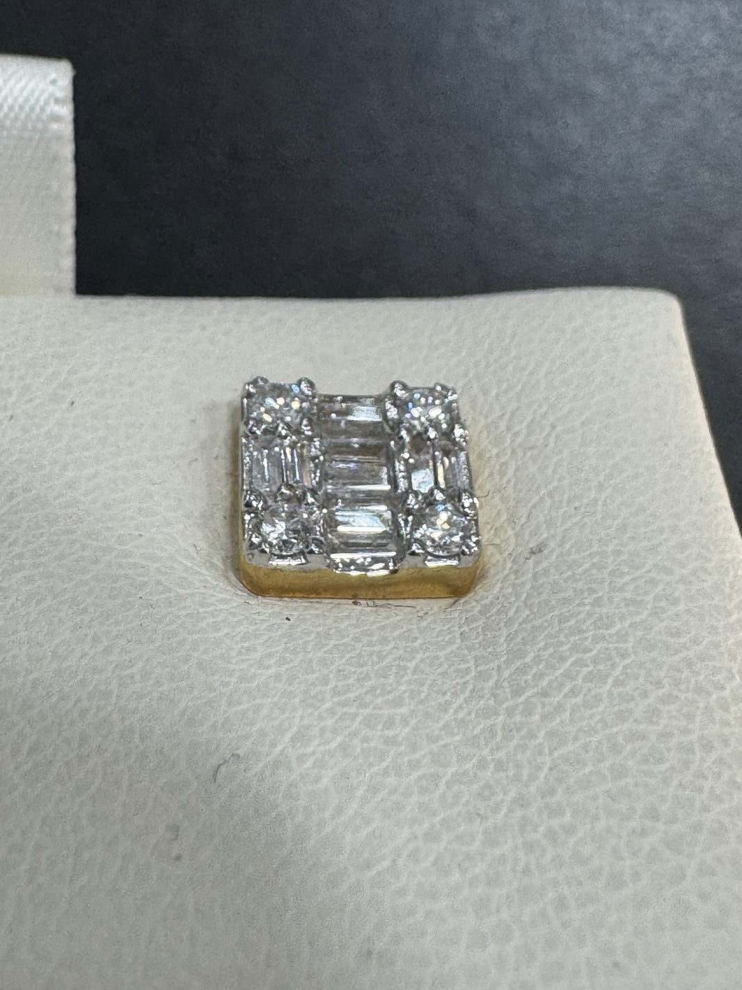 10K Yellow Gold Earrings 0.75 ct Natural Diamond