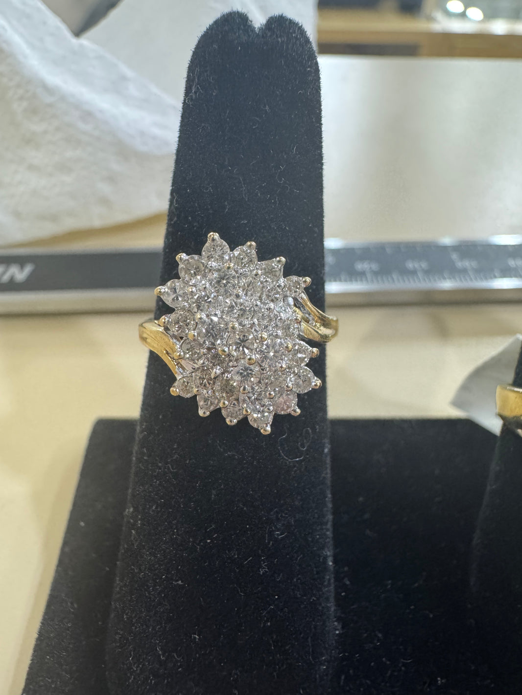 14K Yellow Gold Women's Ring 0.65 ct Natural Diamond