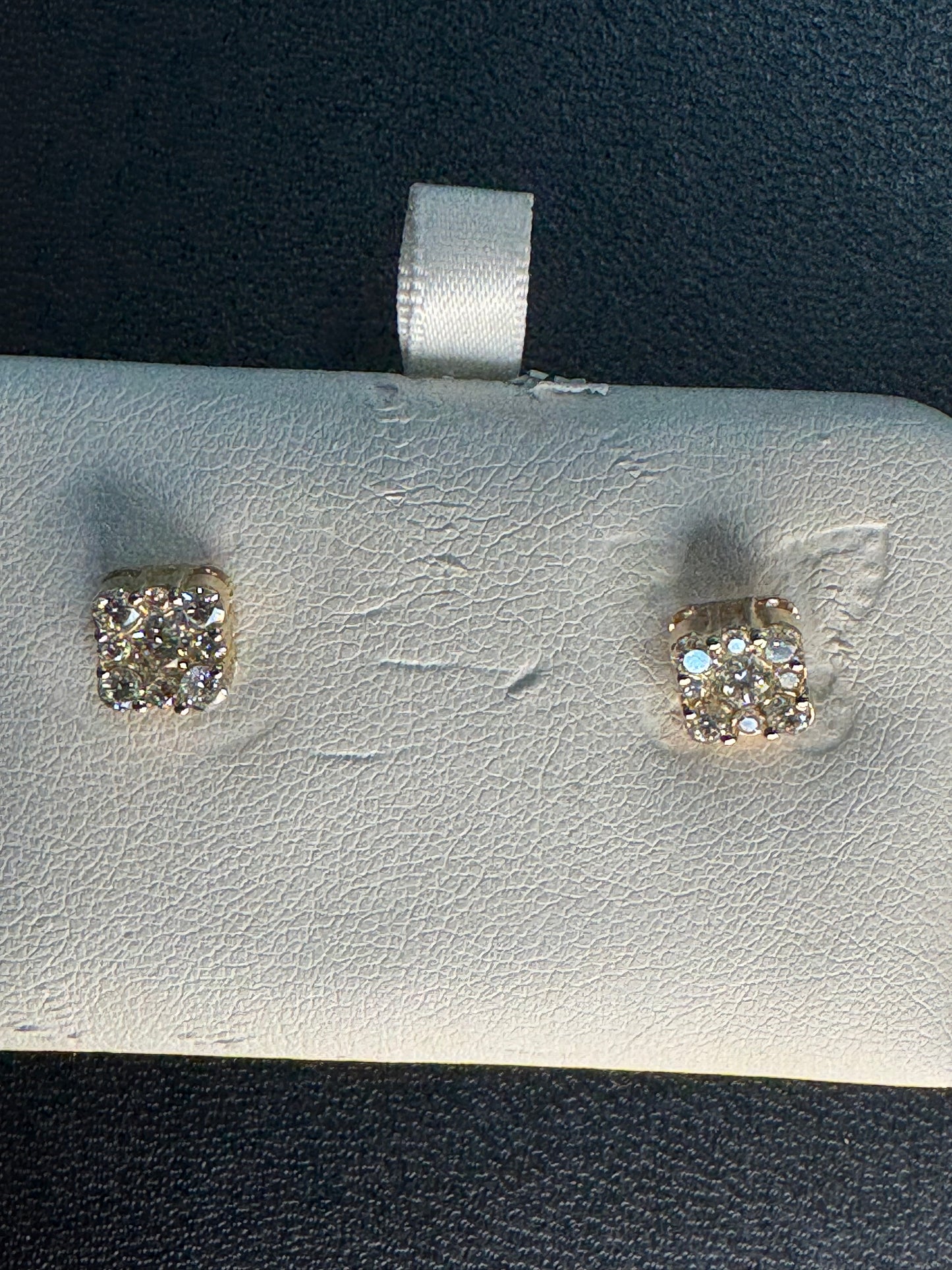 14K Yellow Gold Earrings 1.06 ct Natural Diamond