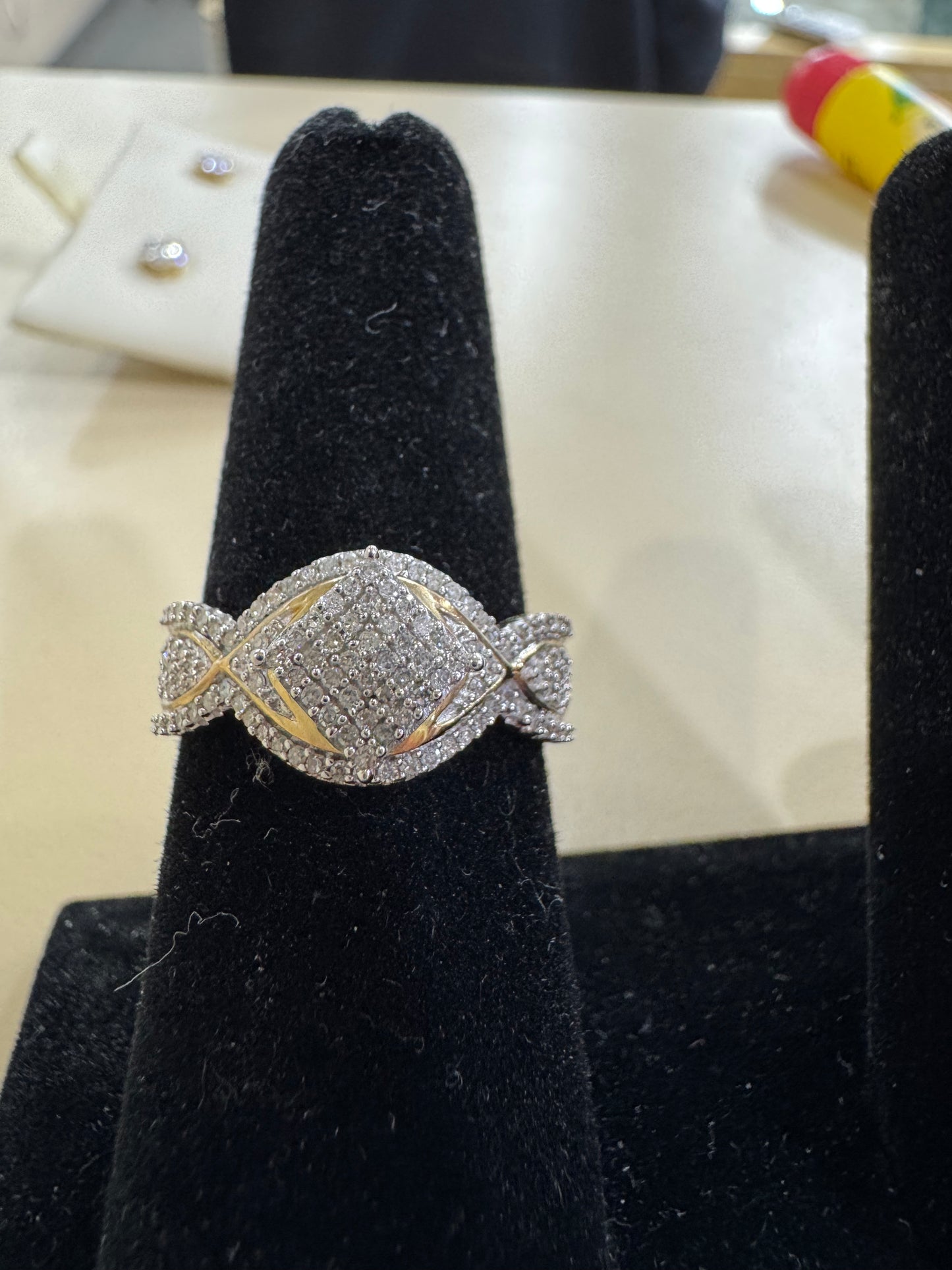 10K Yellow Gold Women's Ring 0.33 ct Natural Diamond