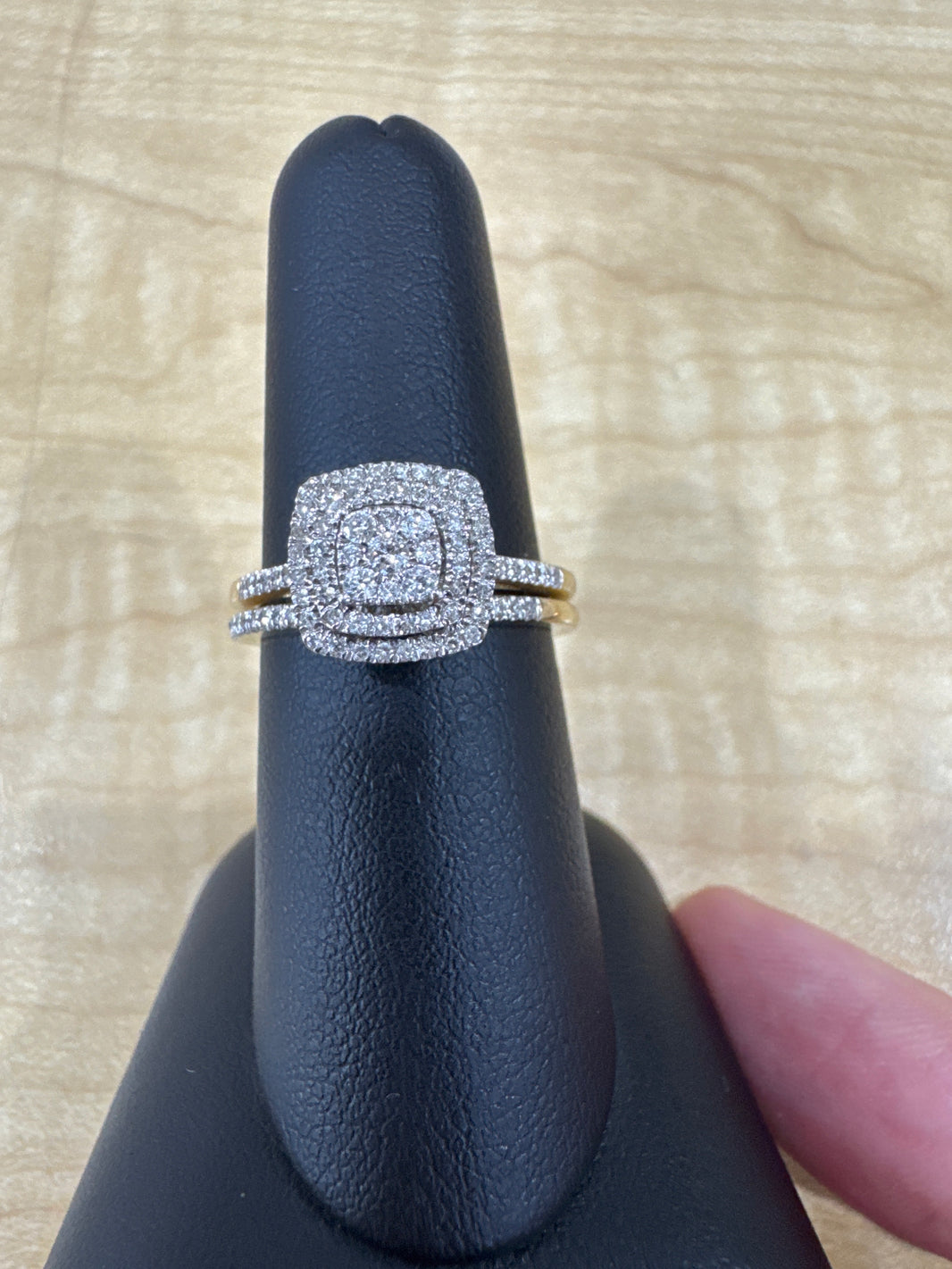 10K Yellow Gold Women's Wedding Set 0.33 ct Natural Diamond