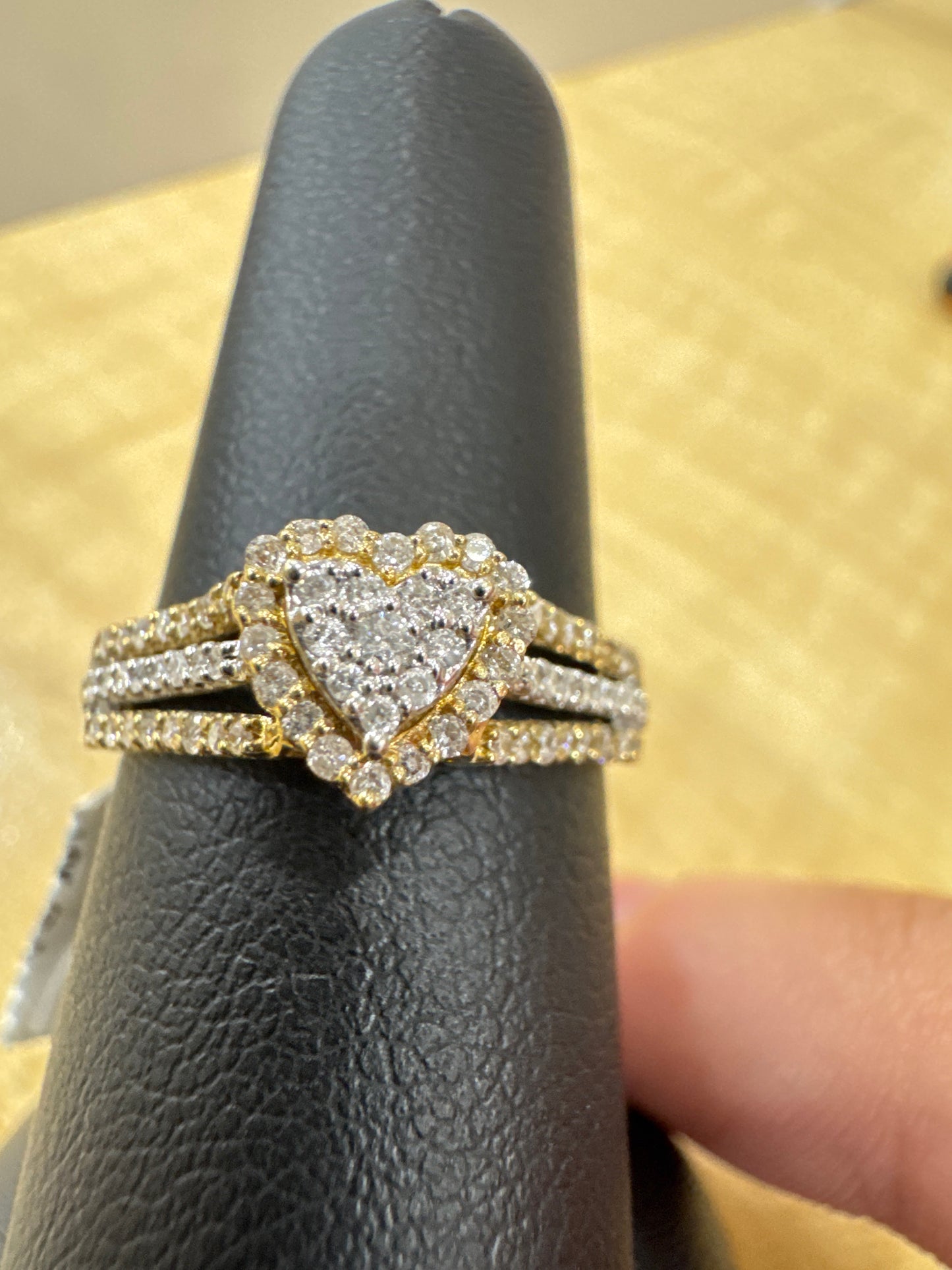10K Yellow Gold Heart Ring, Women's Ring 0.33 ct Natural Diamond
