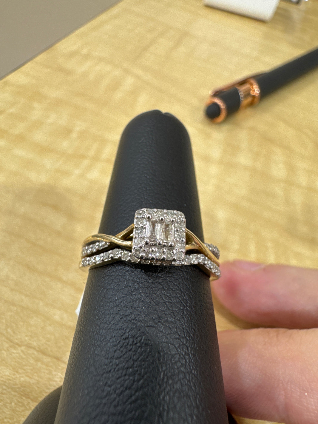 10K Yellow Gold Women's Ring 0.25 ct Natural Diamond